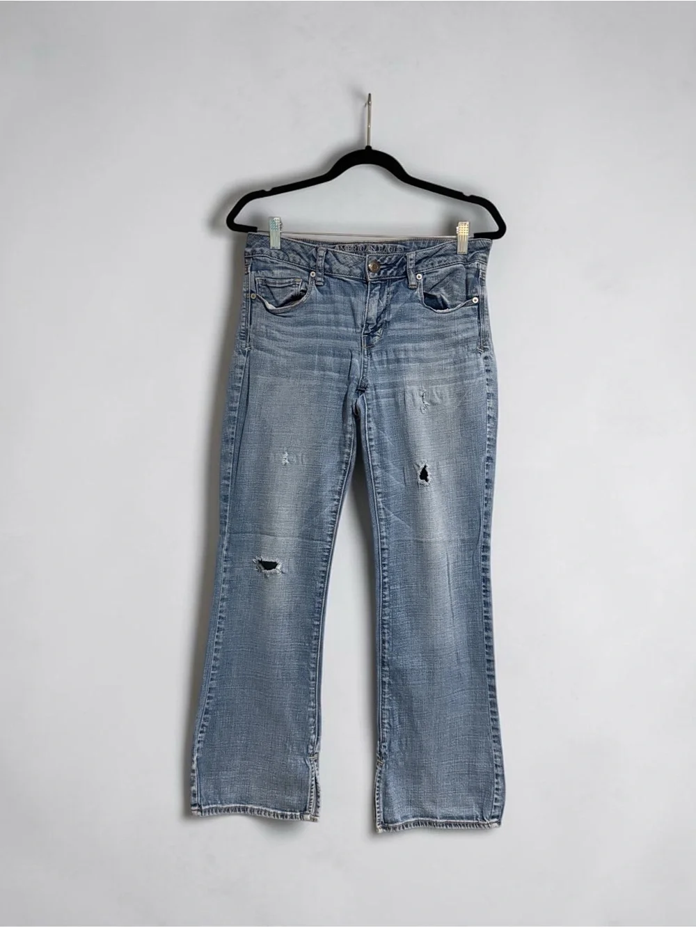 American Eagle Skinny Kick Jeans Size 10 Short Distressed Light Wash Bootcut Y2K